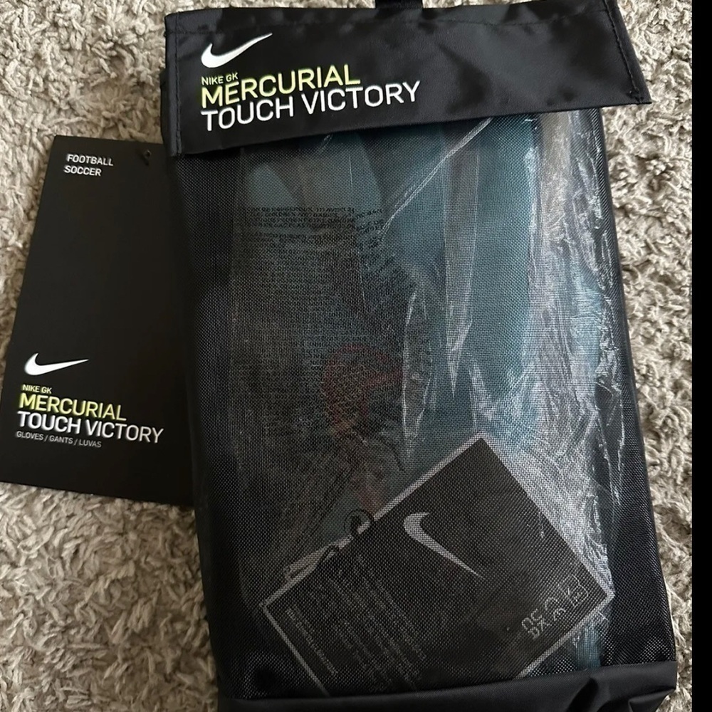 COPY - Nike GK Mercurial Touch Elite Soccer Goalkeeper Gloves DC1981-447 Size 6… - Picture 6 of 7